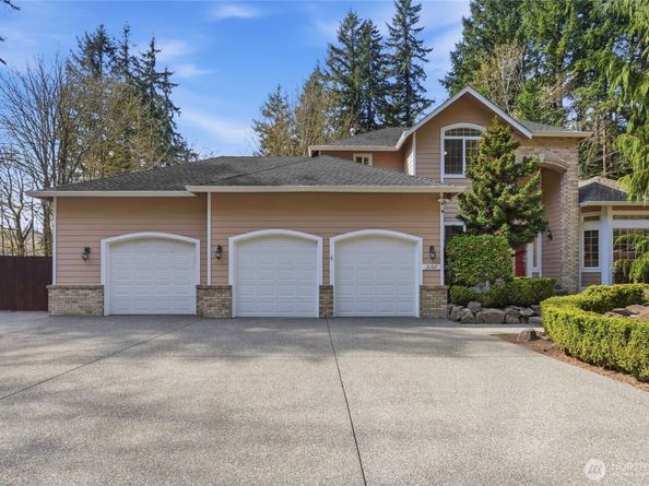 5107 218th Avenue NE, Redmond WA 98053