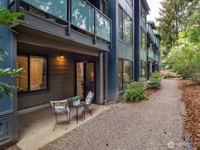 1819 N 107th Street 103, Seattle WA 98133