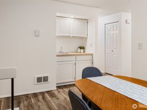 1819 N 107th Street 103, Seattle WA 98133