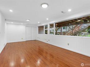 7237 NE 121st Place, Kirkland WA 98034