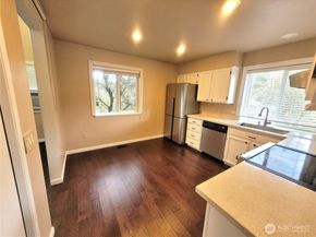 37434 18th Ave S, Federal Way WA 98003