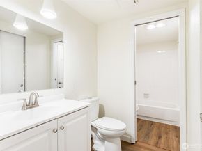 1315 S Puget Drive F12, Renton WA 98055