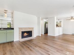 1315 S Puget Drive F12, Renton WA 98055