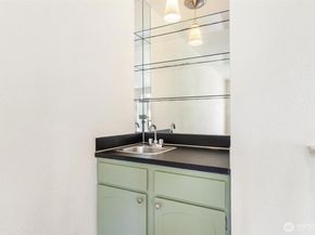 1315 S Puget Drive F12, Renton WA 98055