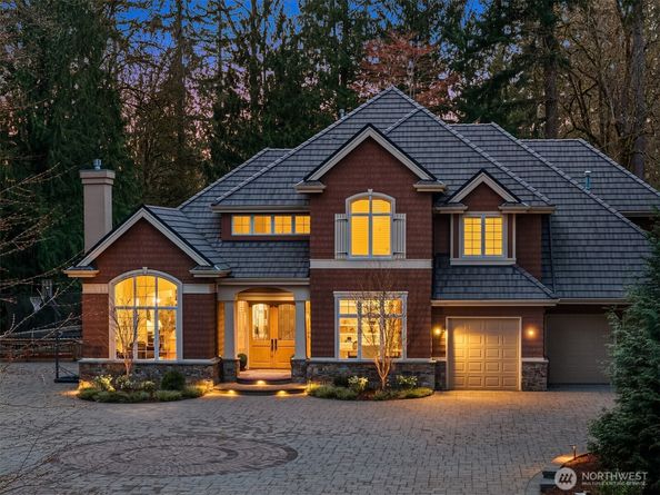 12419 205th Place NE, Woodinville WA 98077
