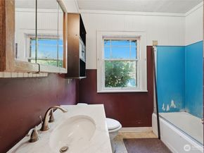 5224 Lowell Larimer Road, Everett WA 98208