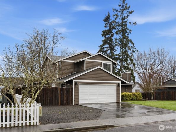 19855 Stavanger Loop NE, Poulsbo WA 98370