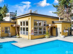 22910 90th Avenue W B305, Edmonds WA 98026
