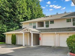 2001 120th Place SE 2102, Everett WA 98208