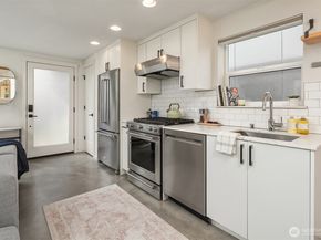 411 B NE 80th Street, Seattle WA 98115