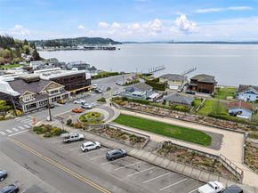 7989 E Barsay Lane, Port Orchard WA 98366