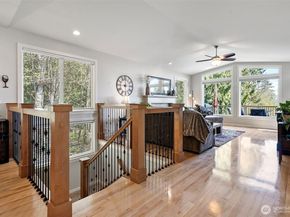 7989 E Barsay Lane, Port Orchard WA 98366