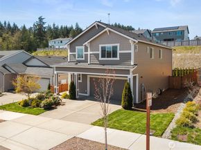 1324 Baker Heights Loop, Bremerton WA 98312