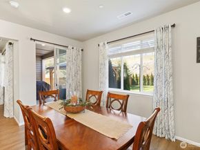 1324 Baker Heights Loop, Bremerton WA 98312