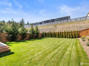 1324 Baker Heights Loop, Bremerton WA 98312