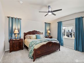 1324 Baker Heights Loop, Bremerton WA 98312