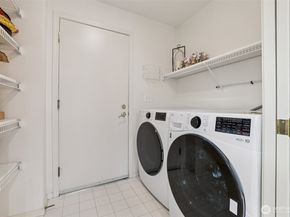 22537 SE 38th Terrace 1426, Issaquah WA 98029