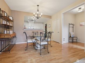 22537 SE 38th Terrace 1426, Issaquah WA 98029