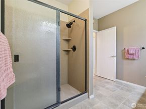 22537 SE 38th Terrace 1426, Issaquah WA 98029
