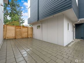 3216 47th Avenue SW, Seattle WA 98116