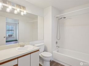 16419 Spruce Way I3, Lynnwood WA 98037