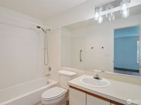 16419 Spruce Way I3, Lynnwood WA 98037