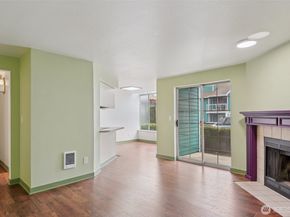 16419 Spruce Way I3, Lynnwood WA 98037