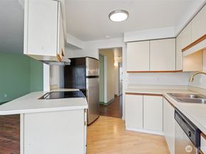 16419 Spruce Way I3, Lynnwood WA 98037