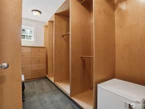 474 Glen Hollow Place SW, Bainbridge Island WA 98110