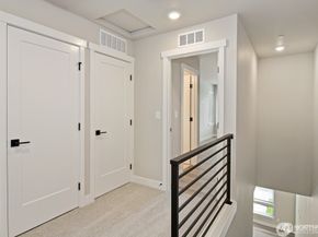 6611 S 128th Street, Seattle WA 98178