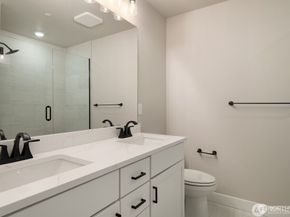 6611 S 128th Street, Seattle WA 98178