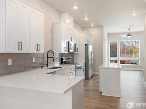 6611 S 128th Street, Seattle WA 98178