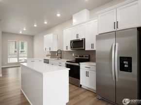 6611 S 128th Street, Seattle WA 98178