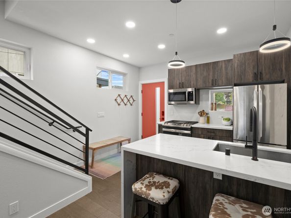 2318 15th Avenue S C, Seattle WA 98144
