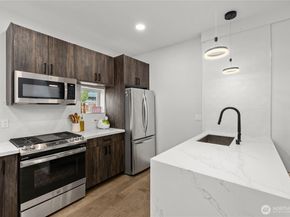 2318 15th Avenue S C, Seattle WA 98144