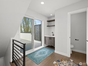 2318 15th Avenue S C, Seattle WA 98144