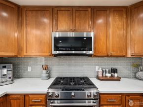 1003 Shelton Ave NE, Renton WA 98056