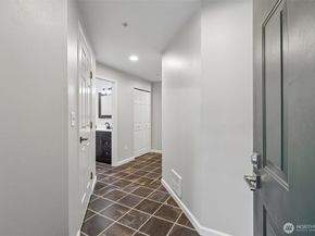 6929 NE 170th Street 8, Kenmore WA 98028