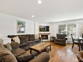 22309 115th Place SE, Kent WA 98031