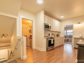 116 4th Avenue N, Edmonds WA 98020