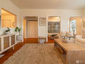 116 4th Avenue N, Edmonds WA 98020