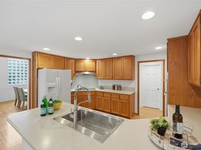 15634 27th Drive SE, Mill Creek WA 98012