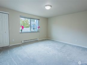 12607 SE 41st Place H207, Bellevue WA 98006