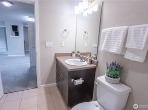 12607 SE 41st Place H207, Bellevue WA 98006