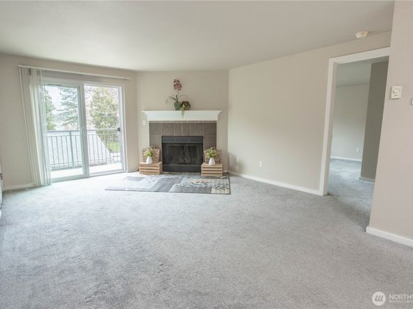 12607 SE 41st Place H207, Bellevue WA 98006