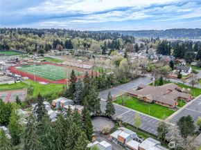 12607 SE 41st Place H207, Bellevue WA 98006