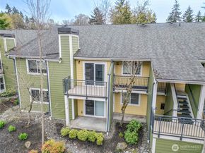 12607 SE 41st Place H207, Bellevue WA 98006