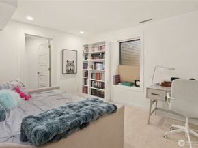 4628 Forest Avenue SE, Mercer Island WA 98040