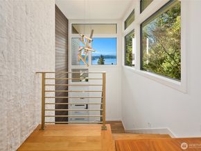 4628 Forest Avenue SE, Mercer Island WA 98040