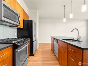 2960 Eastlake Avenue E 111, Seattle WA 98102